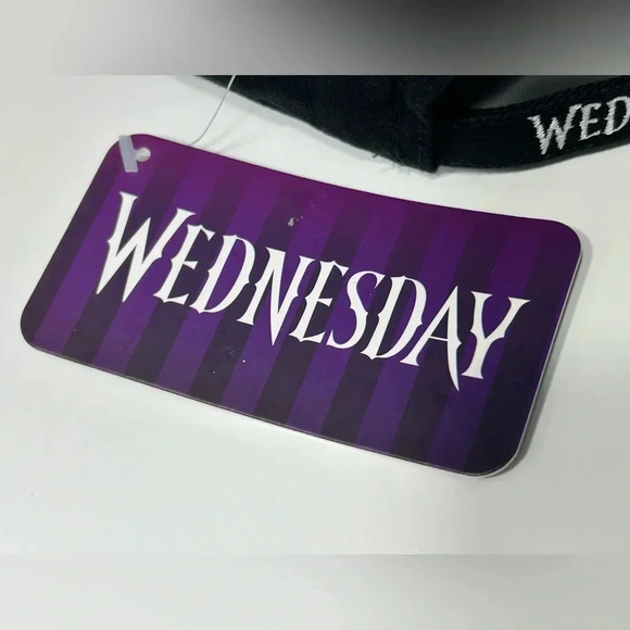 Wednesday - Nightshade  Society Hat - BNWT 🪦💀 - Picture 2 of 8